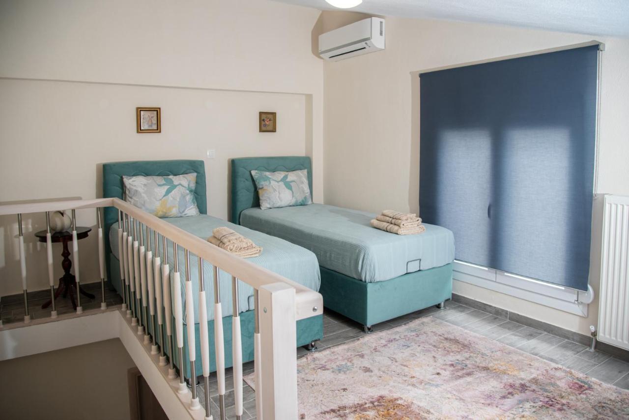 Villa Serafima Nikiti  Luaran gambar