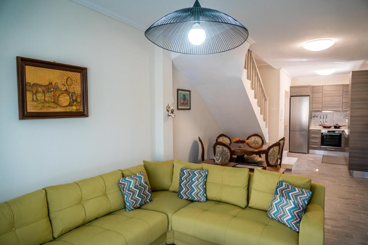 Villa Serafima Nikiti  Luaran gambar